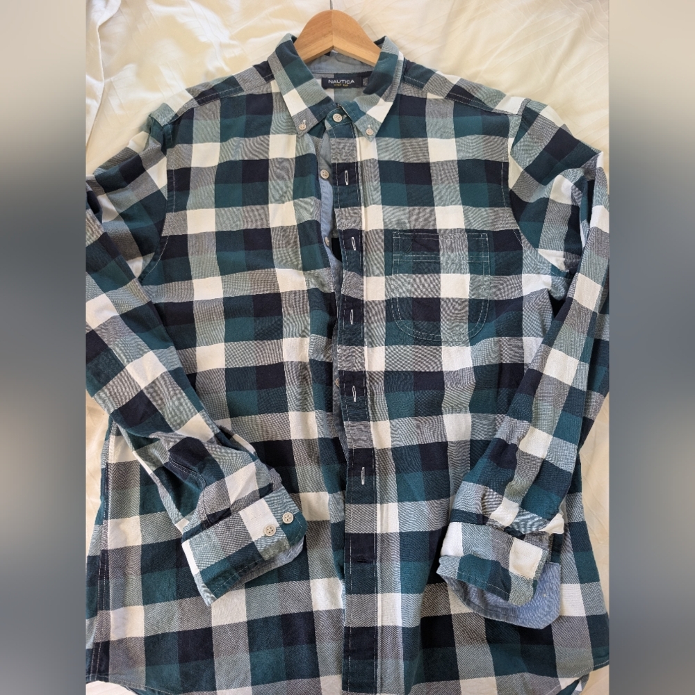 Nautica Blue and Green Casual Button Down Shirt